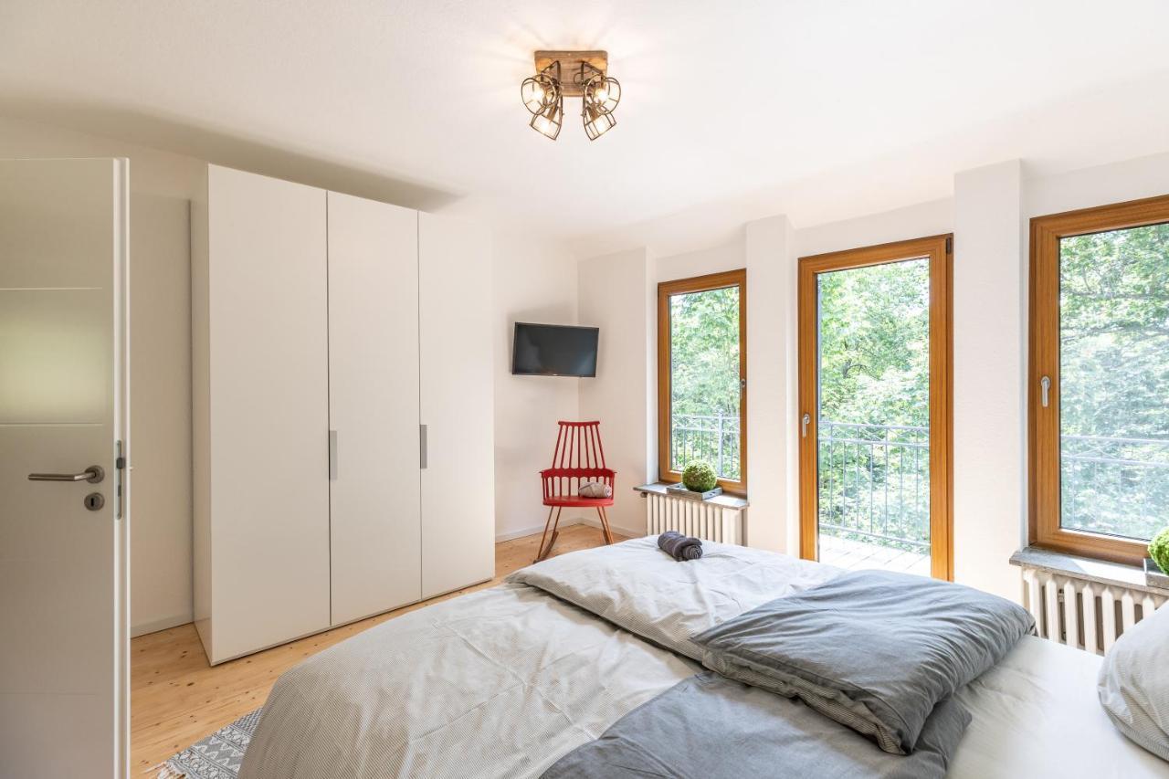 Landhaus Karbach Komplett Oder Einzelne Wohneinheiten Villa Inkl Sauna Bzw Waldhaeuschen Hirten Eksteriør billede
