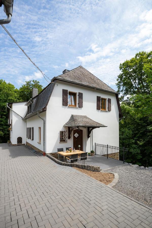 Landhaus Karbach Komplett Oder Einzelne Wohneinheiten Villa Inkl Sauna Bzw Waldhaeuschen Hirten Eksteriør billede