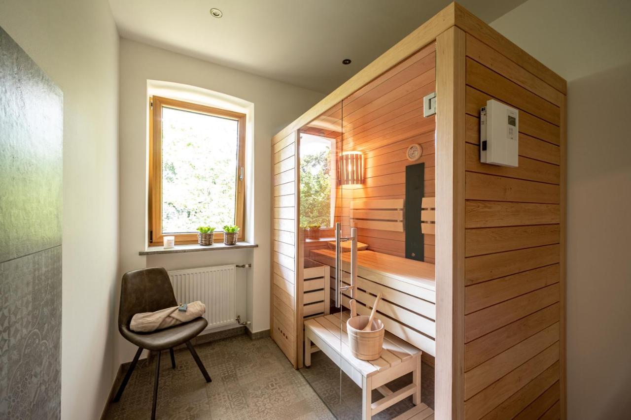 Landhaus Karbach Komplett Oder Einzelne Wohneinheiten Villa Inkl Sauna Bzw Waldhaeuschen Hirten Eksteriør billede